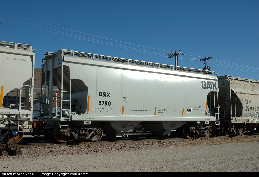 DSIX 5780, on the UPRR