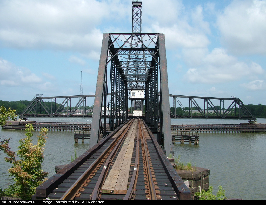 W&LE Swing Bridge Over Maumee River at Toledo