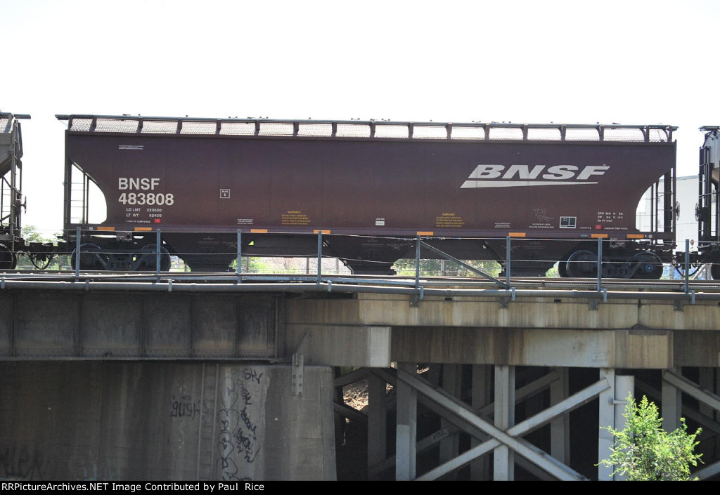 BNSF 483808