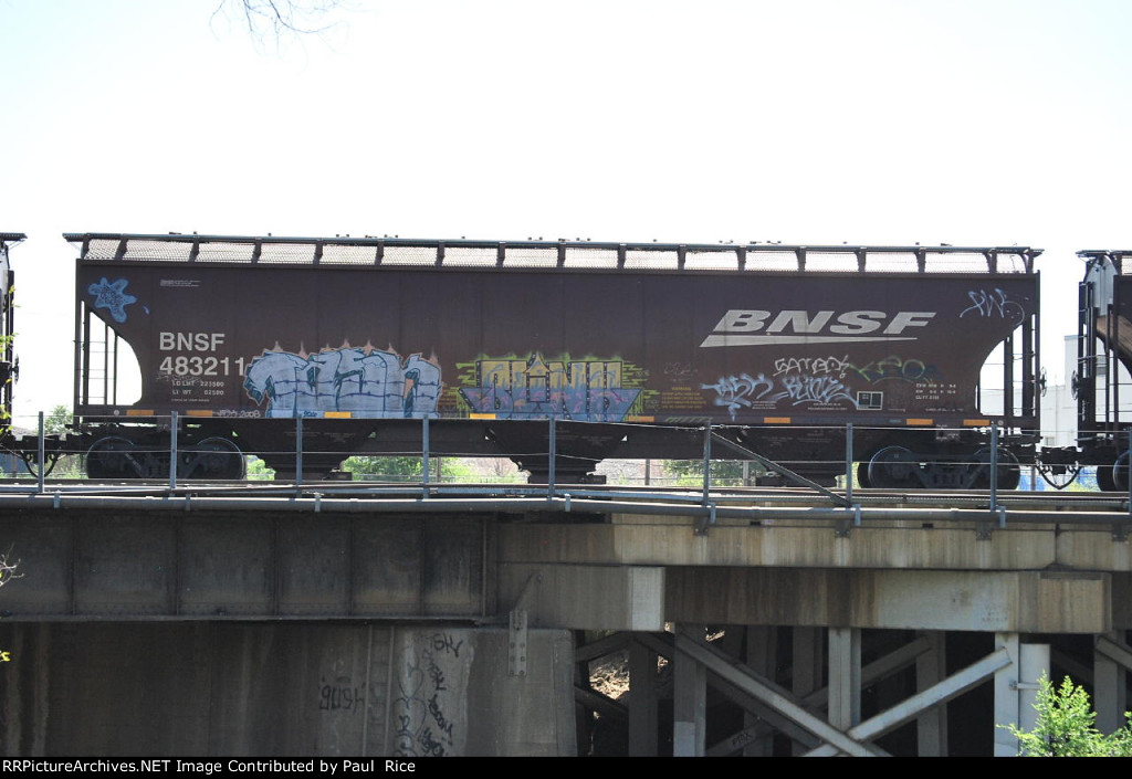 BNSF 483211