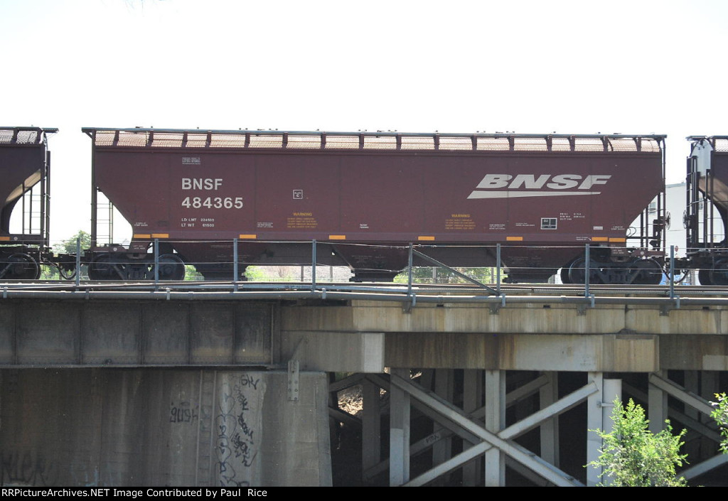 BNSF 484365
