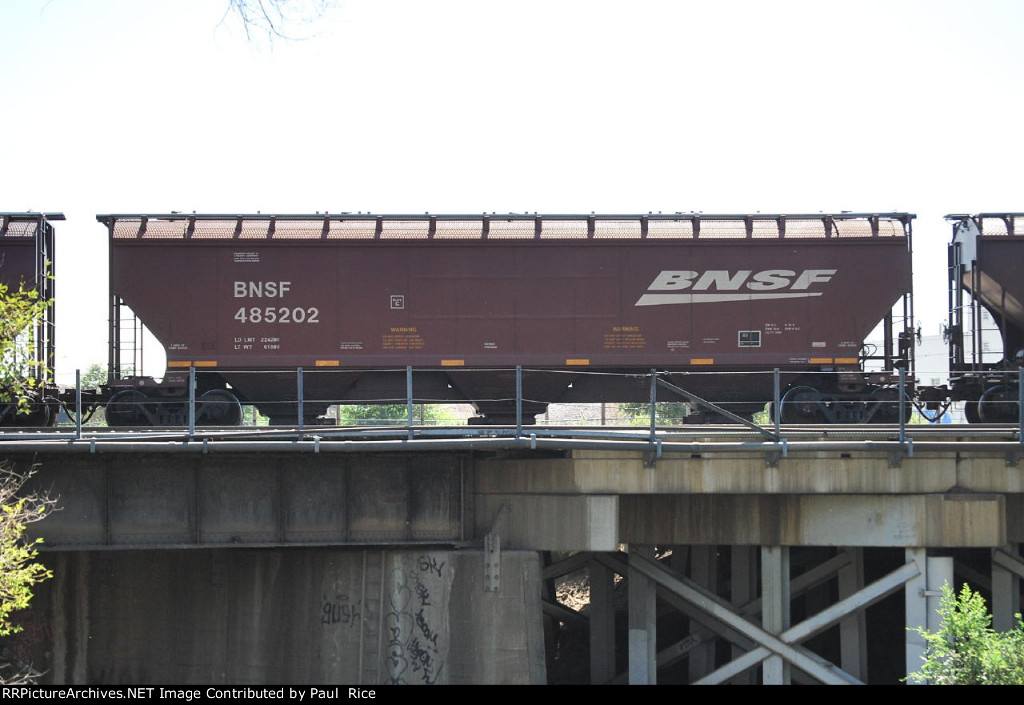 BNSF 485202