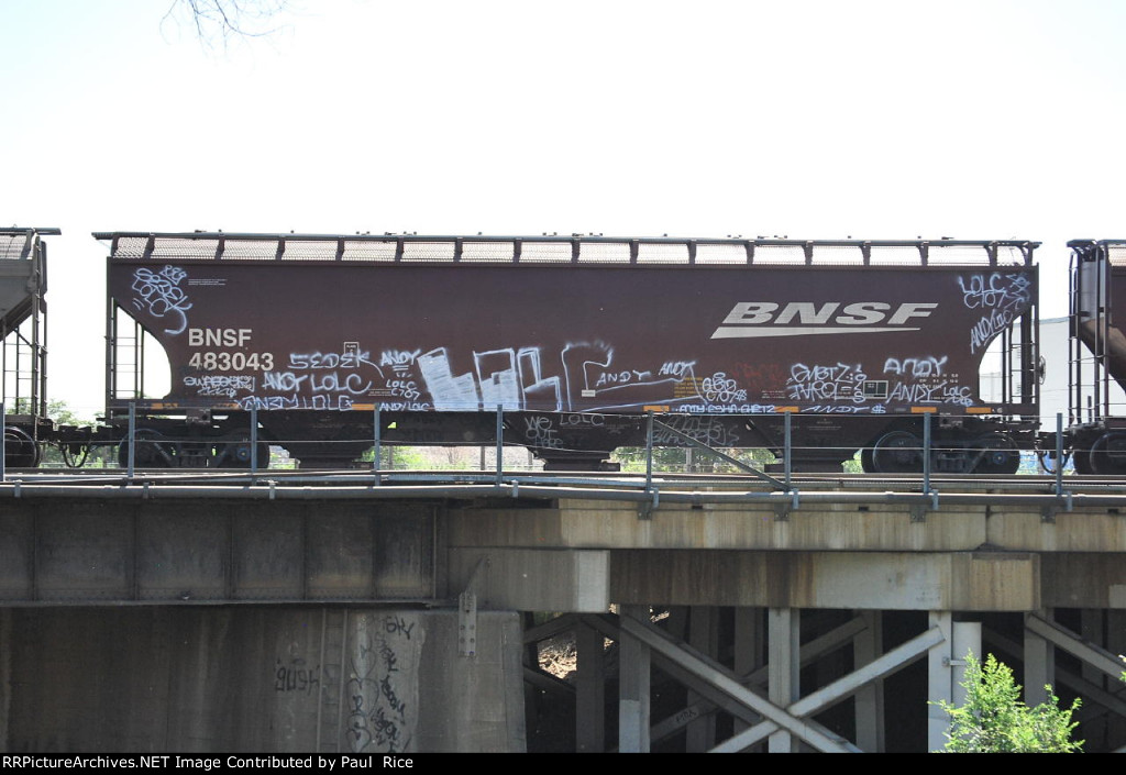 BNSF 483043
