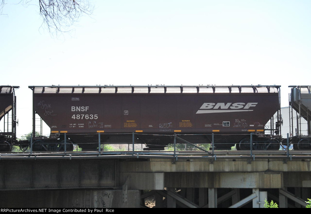 BNSF 487635