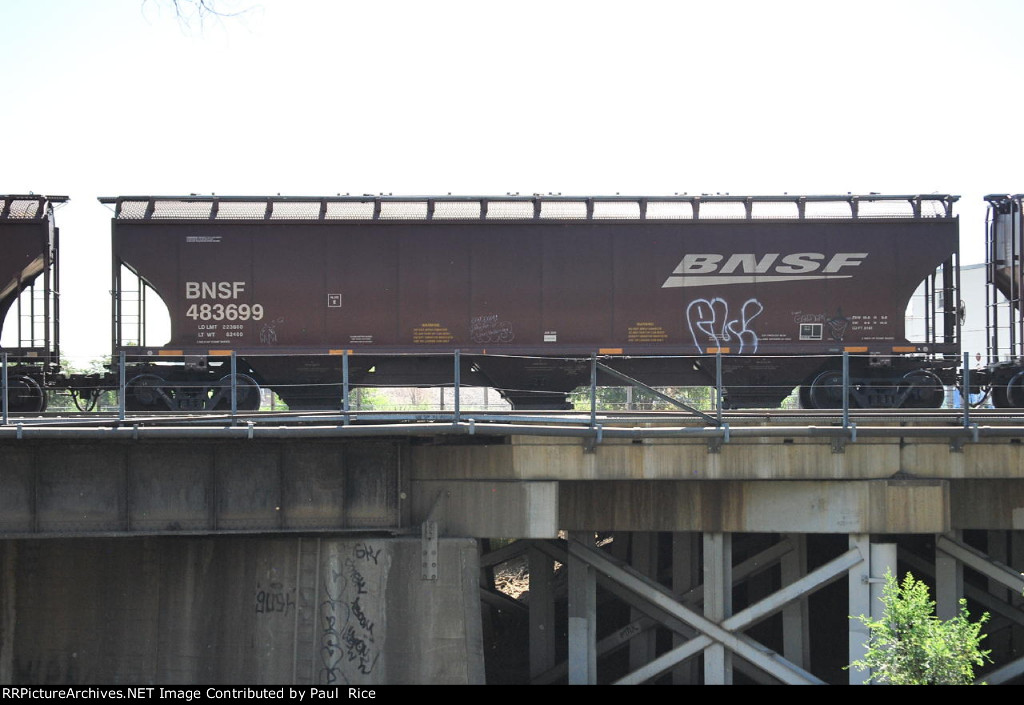 BNSF 483699