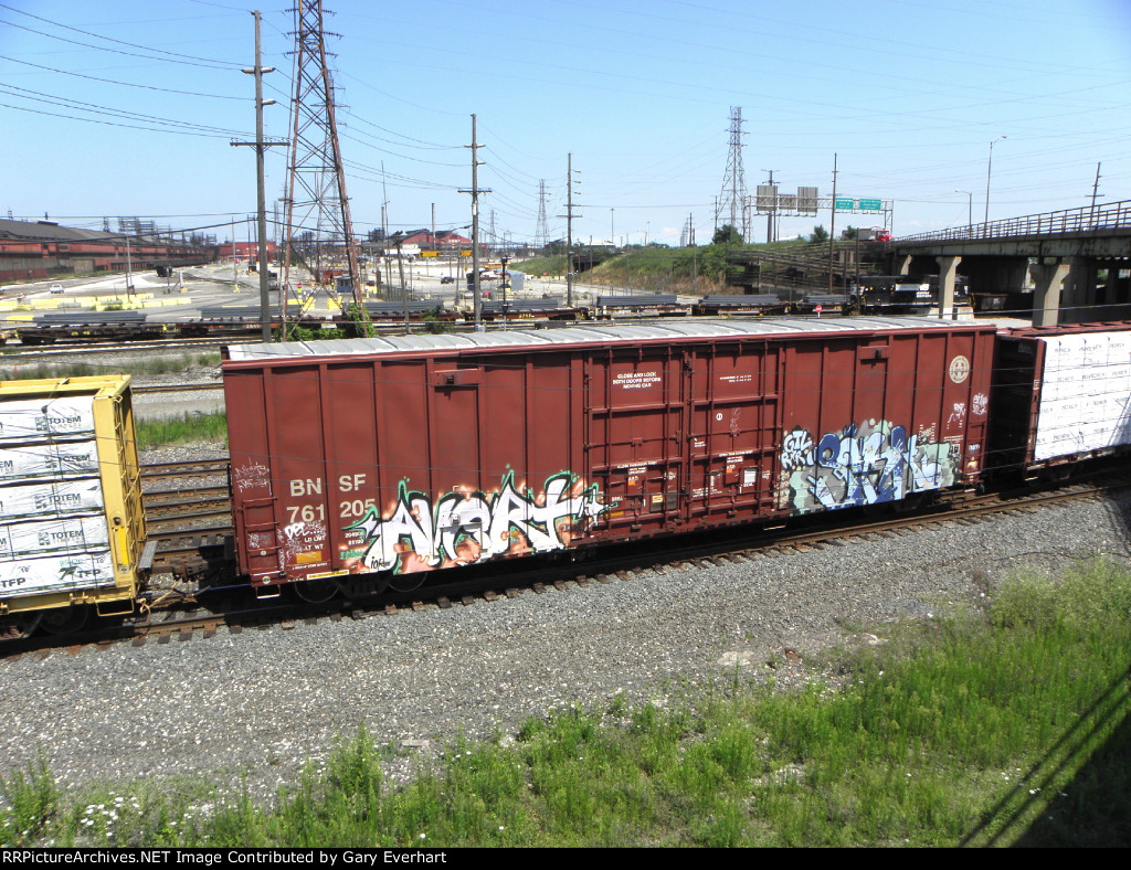 BNSF 761205