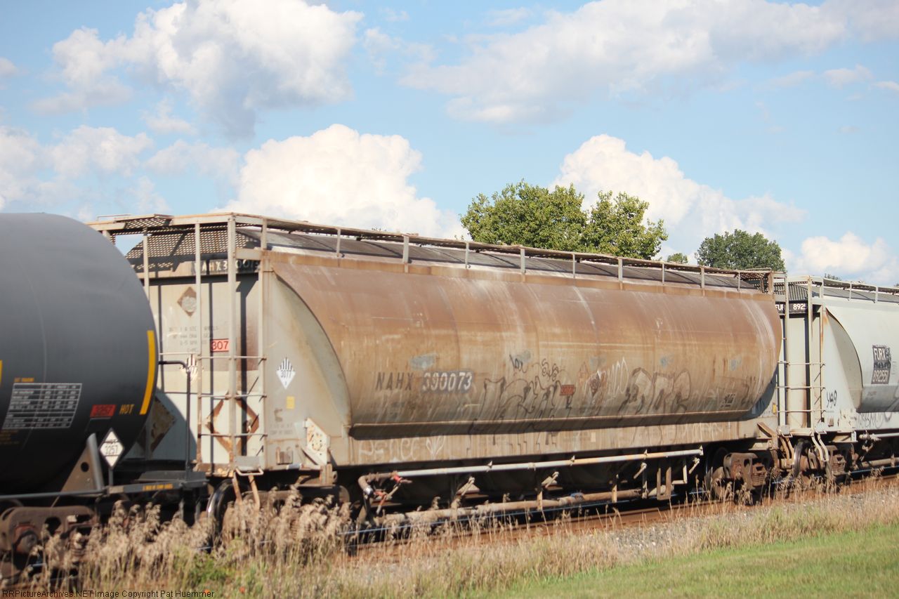 NAHX 390073
