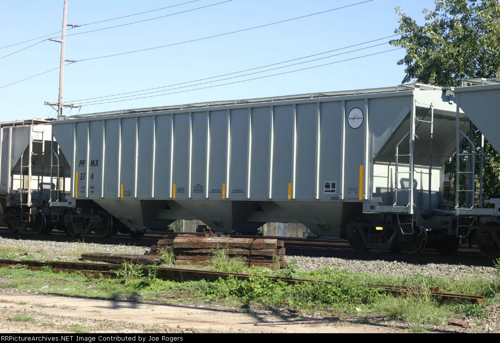 PFMX 374