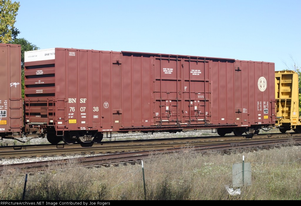 BNSF 760738