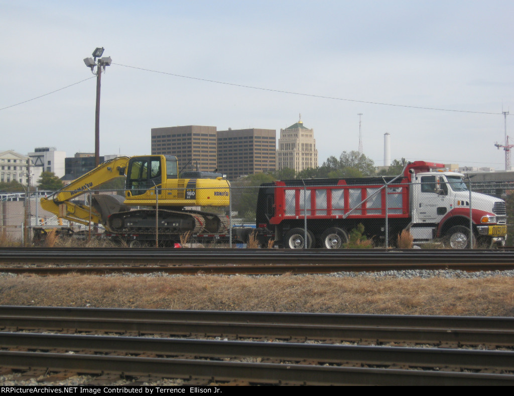 Komatsu Excavator on Flatbed