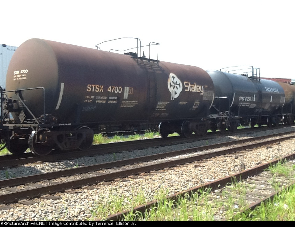 STSX Tanker Cars 4700 & 61250