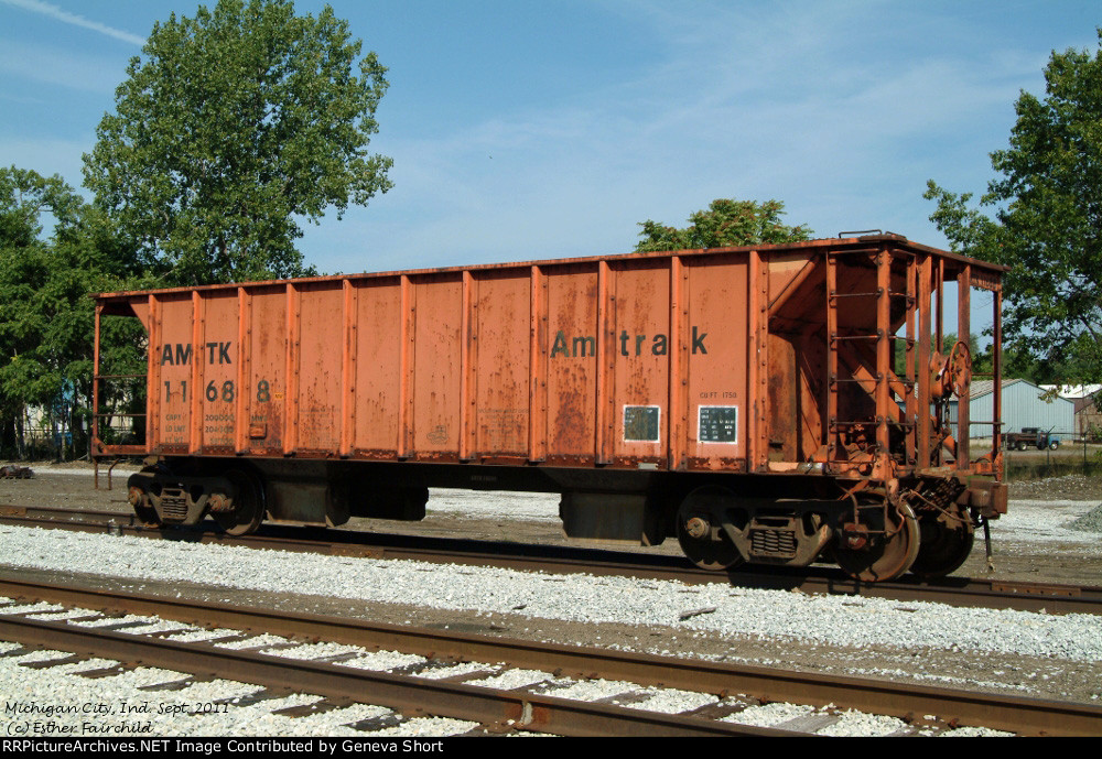 AMTK 11688 ballast hopper view B-end