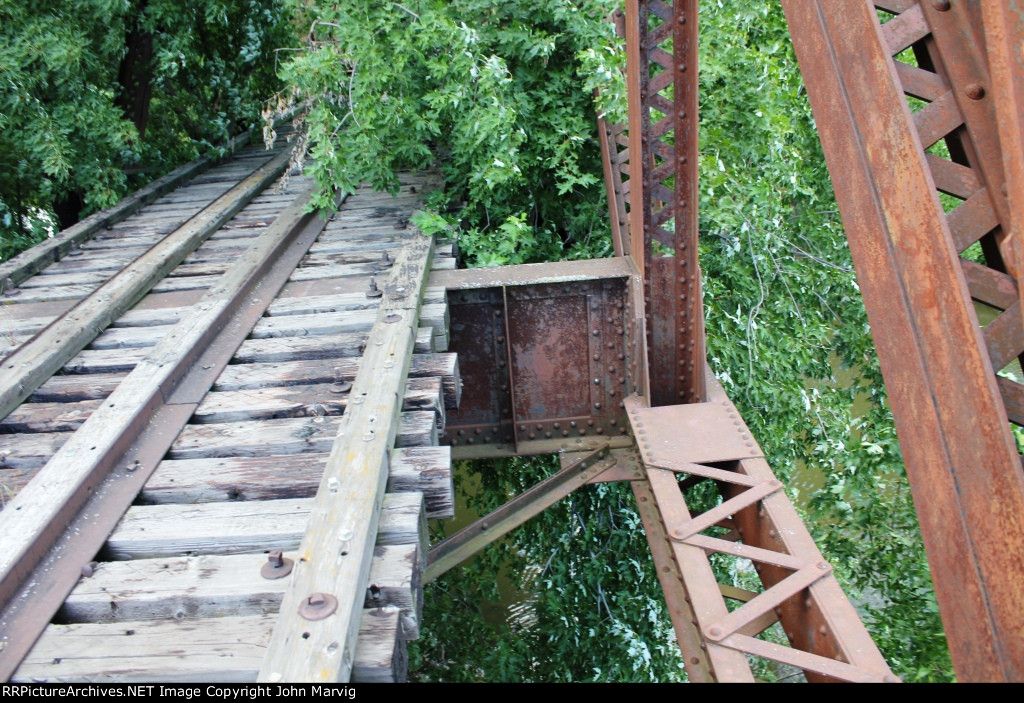 Abandoned CN&W Bridge ac~oss Cottonwood River