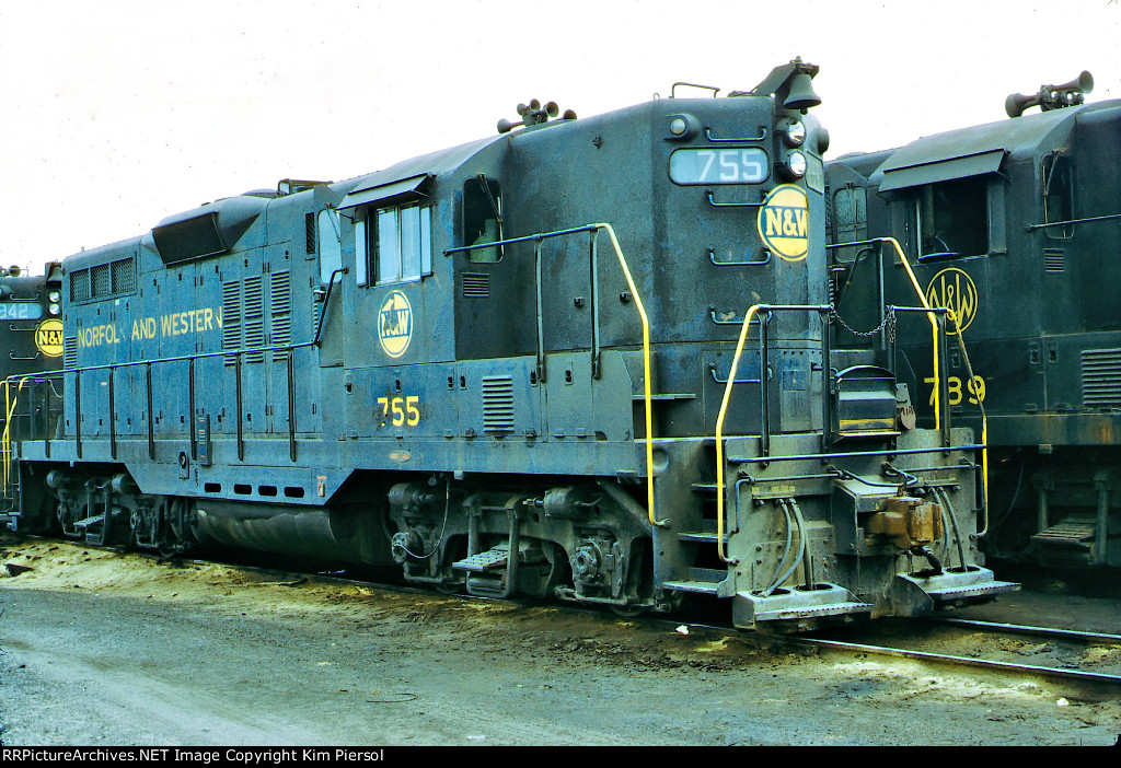 NW 755