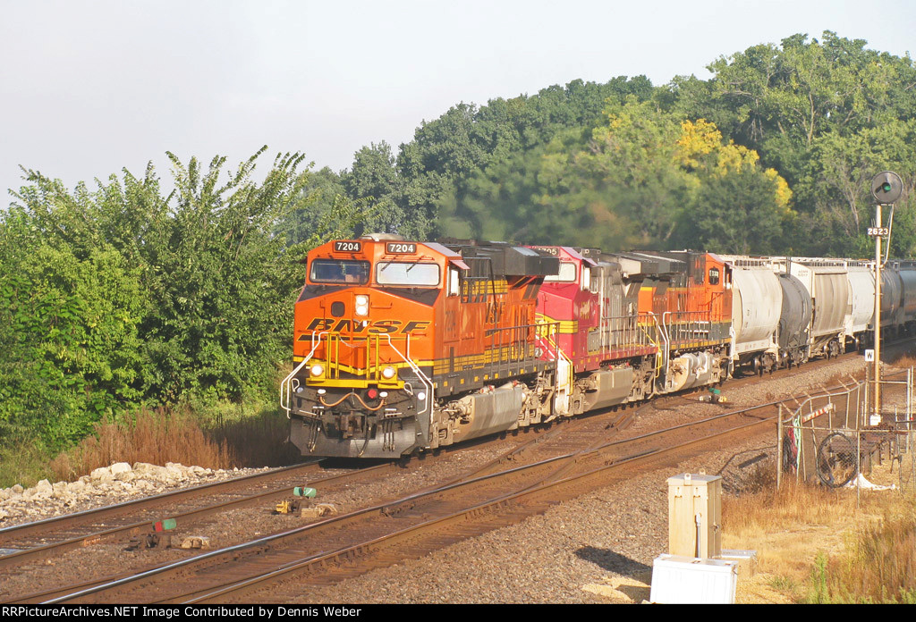 BNSF 7204,  BNSF's  Aurora  Sub. 