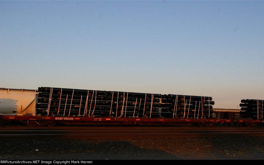 BNSF 588205