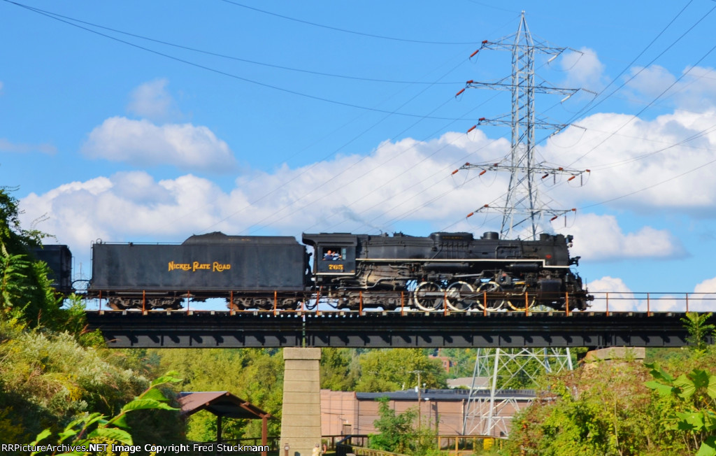 Cruisin' toward Northside.