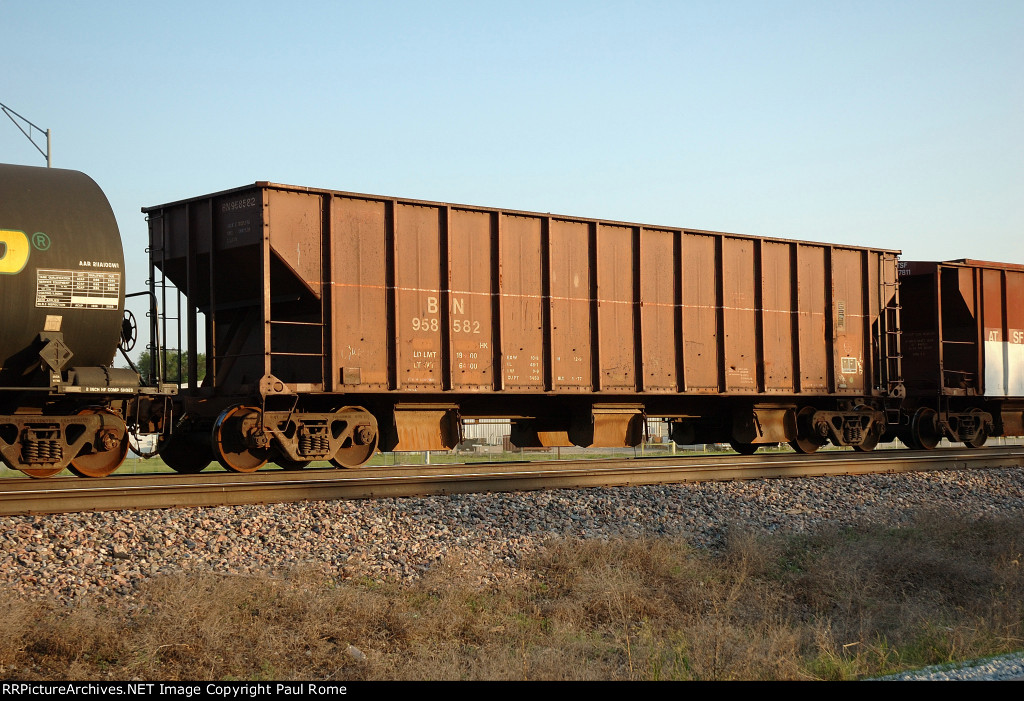 BN 958582, Ballast Car, on the BNSF