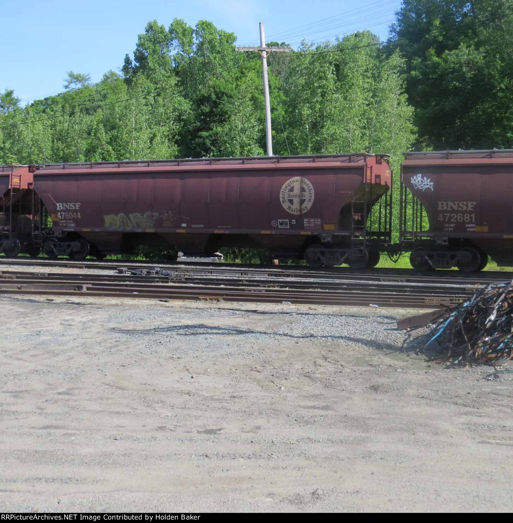 BNSF 476044