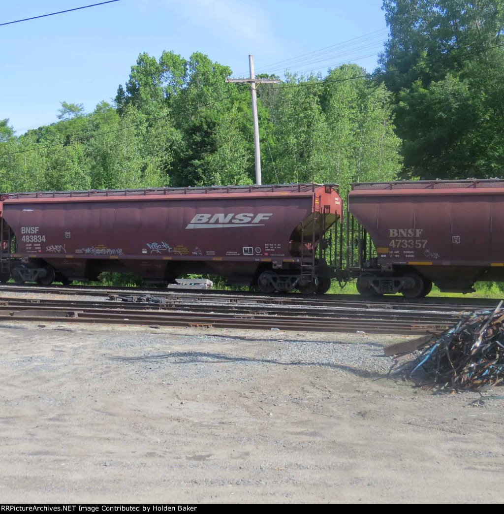 BNSF 483834