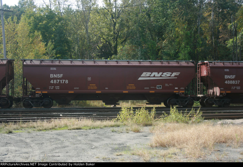 BNSF 487178