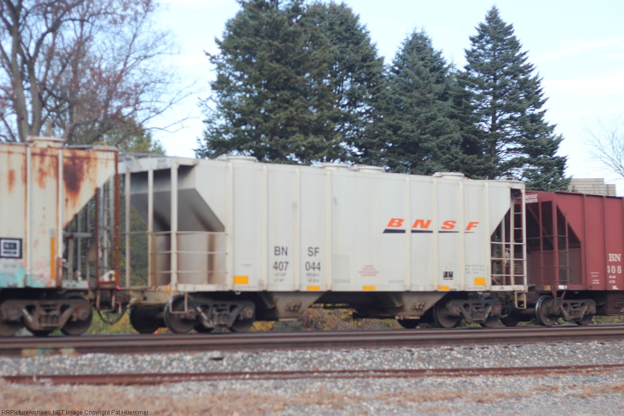 BNSF 407044