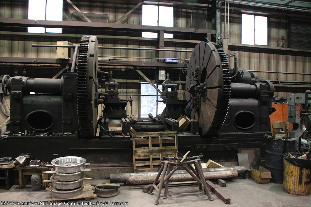 Wheel lathe