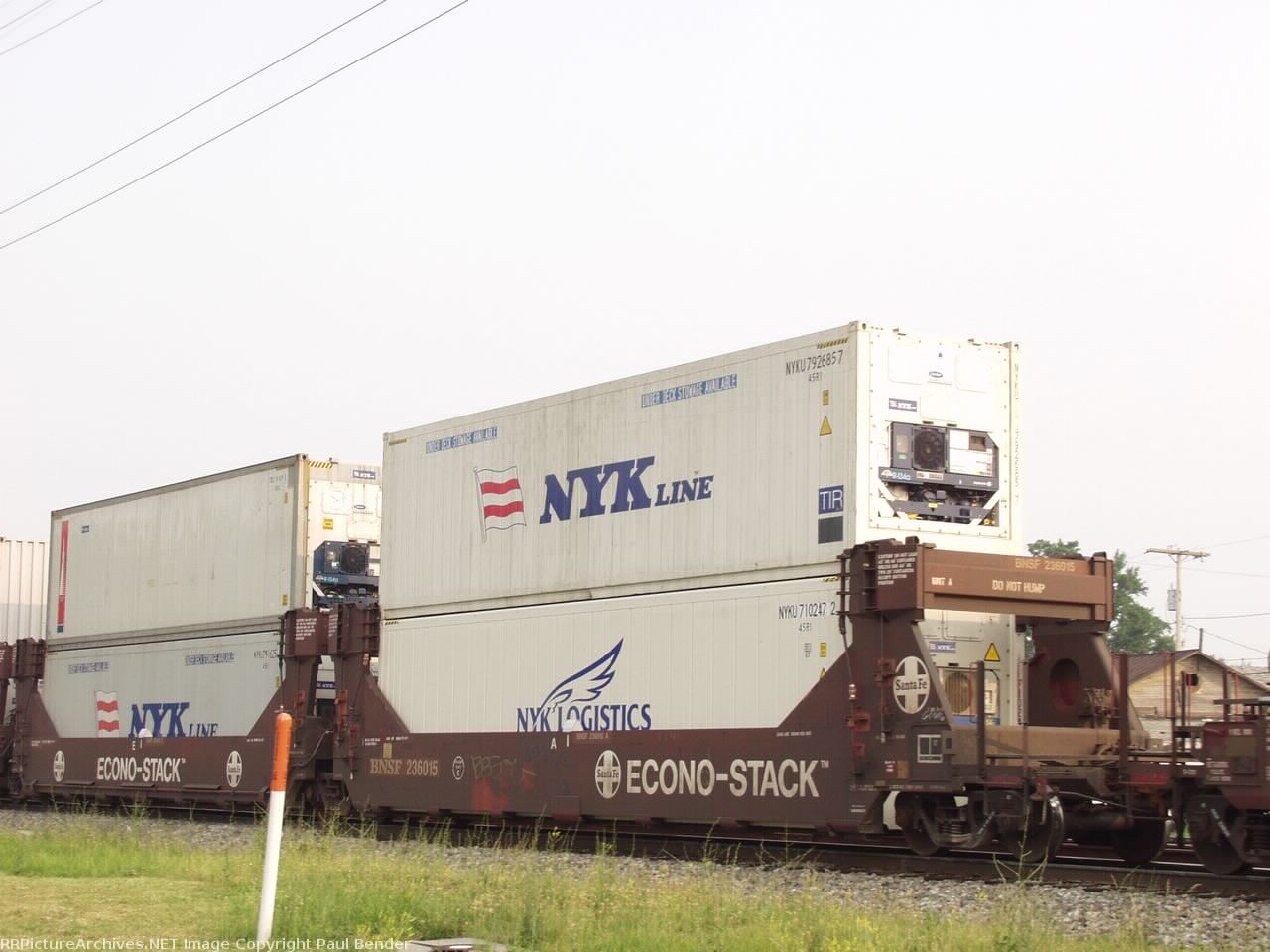 BNSF 236015
