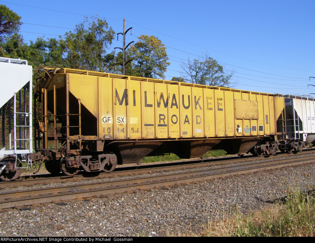 Milwaukee Road Covered Hopper