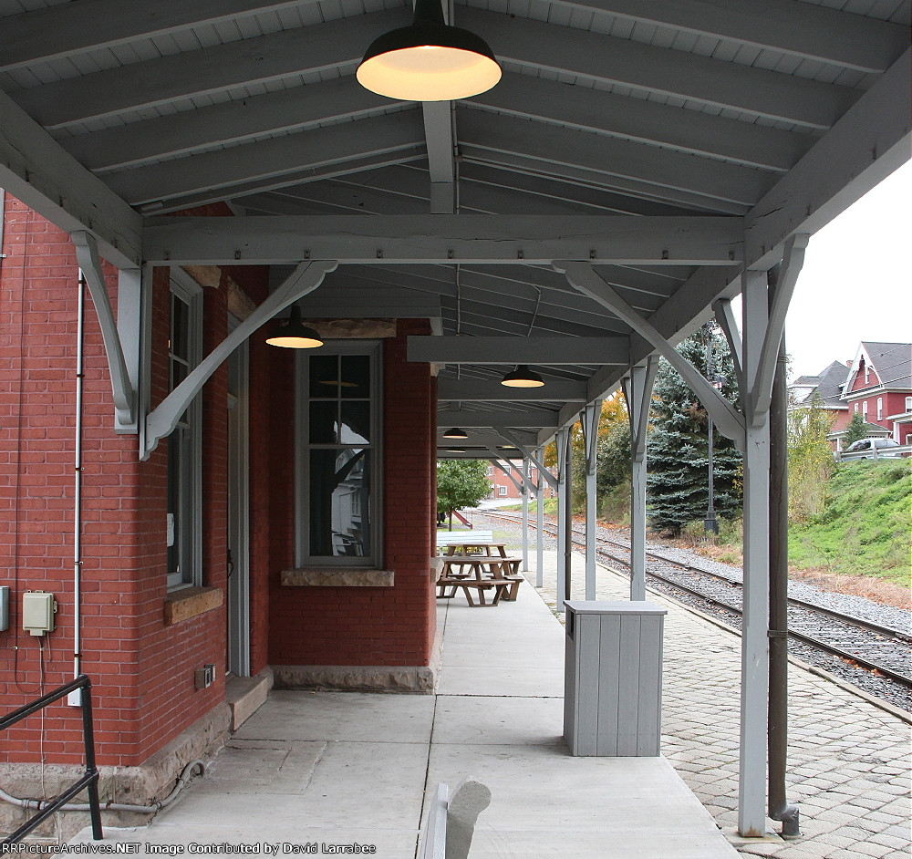 Station Agent must be out to lunch