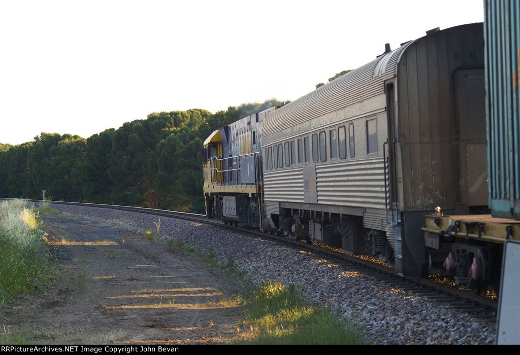 Pacific National Australia NR160 with crew car