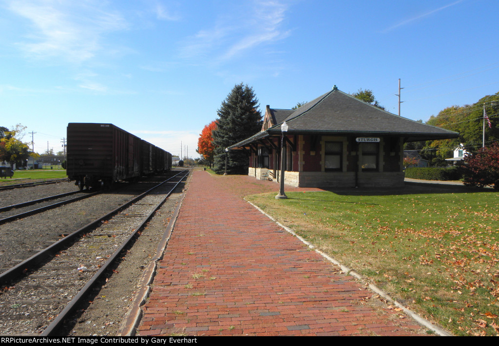 Former Lake Shore & Michigan Southern Station, east side & ROW