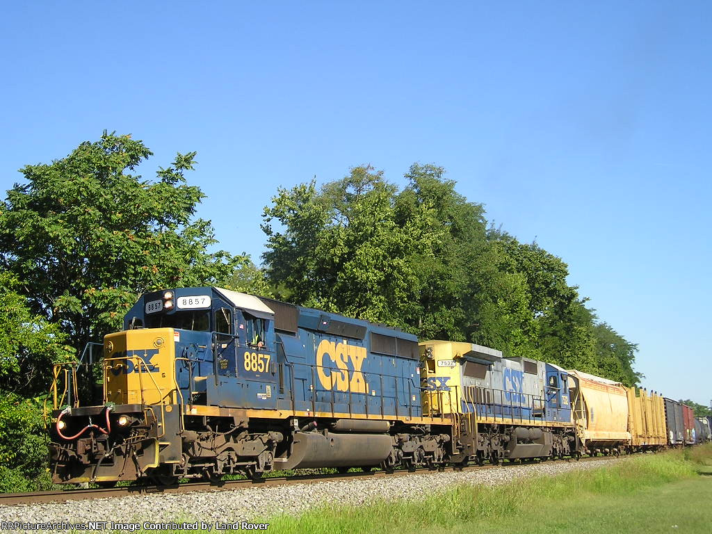 CSXT 8857