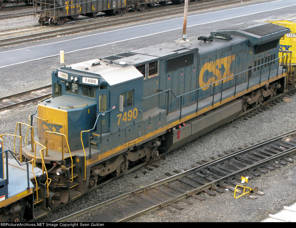 CSXT GE C40-8 7490