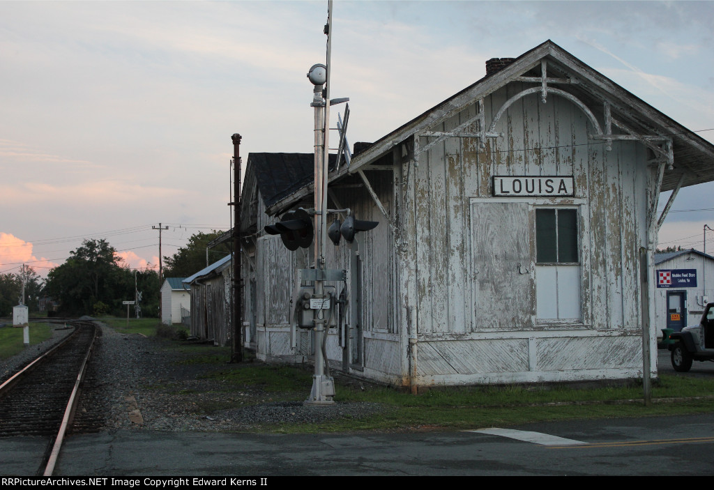 Louisa Station