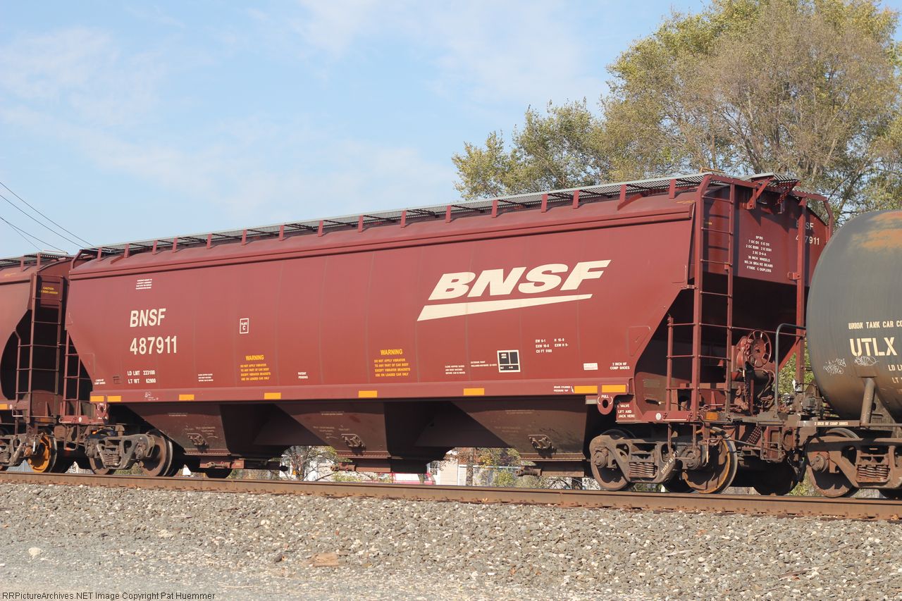 BNSF 487911