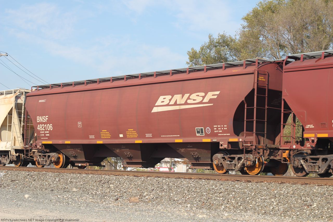 BNSF 482106