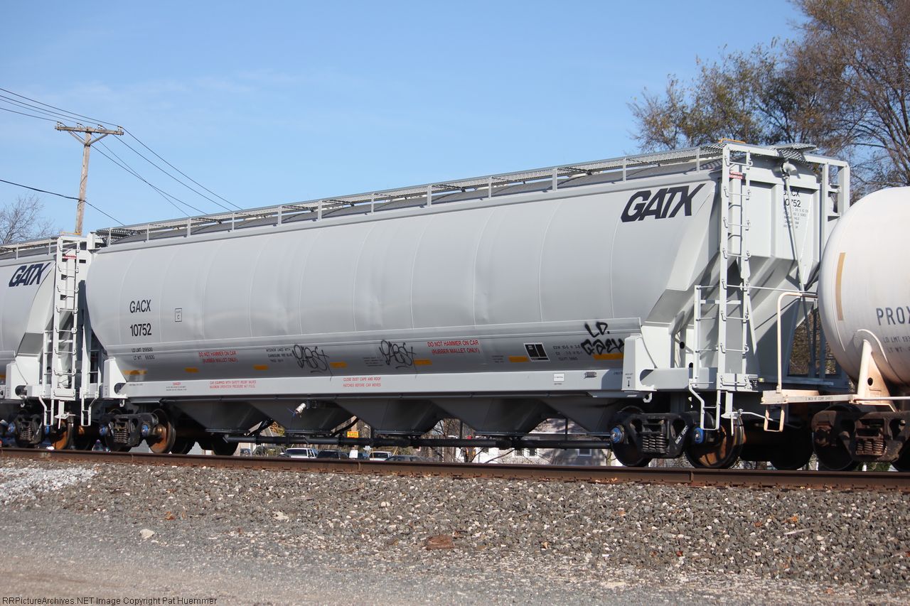 GACX 10752