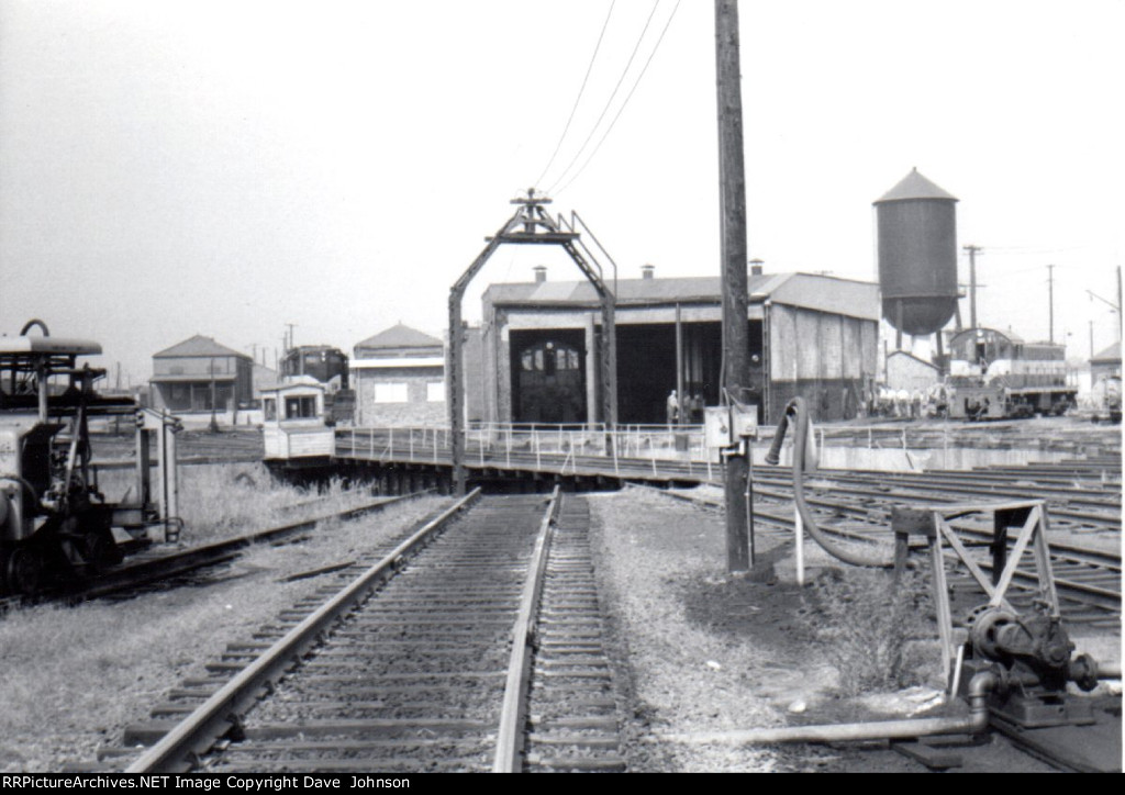 Roundhouse and Turntable