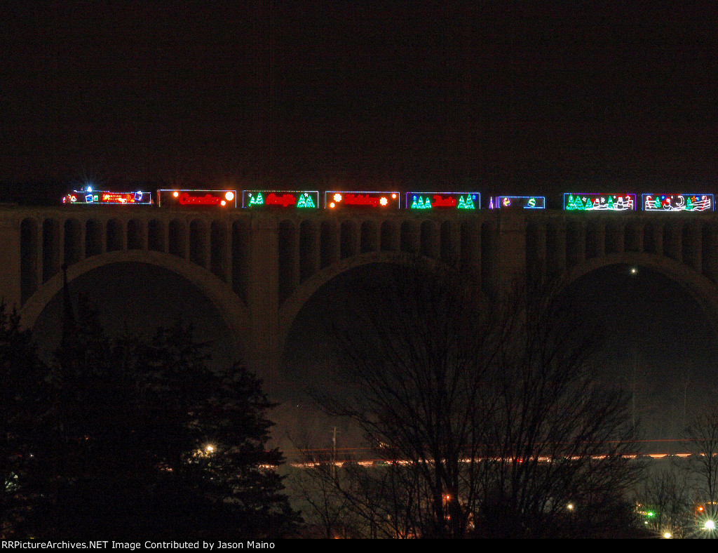 CP Holiday train in all its glory