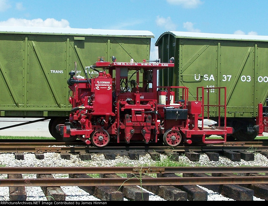 Handy Track Equipment