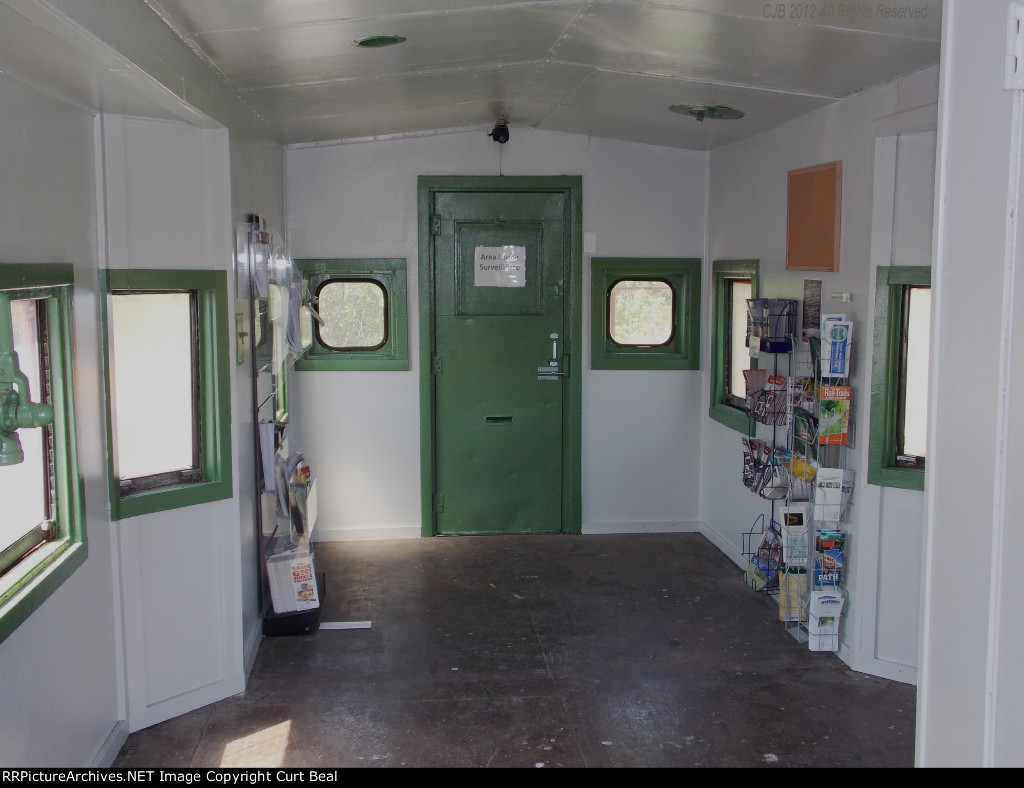 B&O C2891 interior (1)