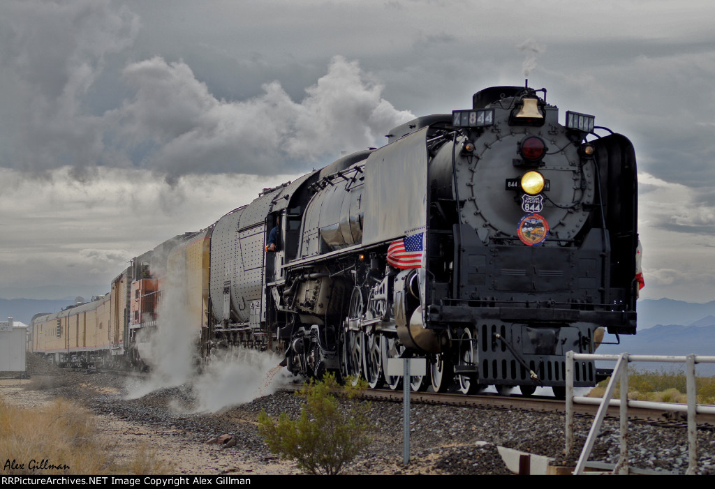 UP 844 East - The Money Shot