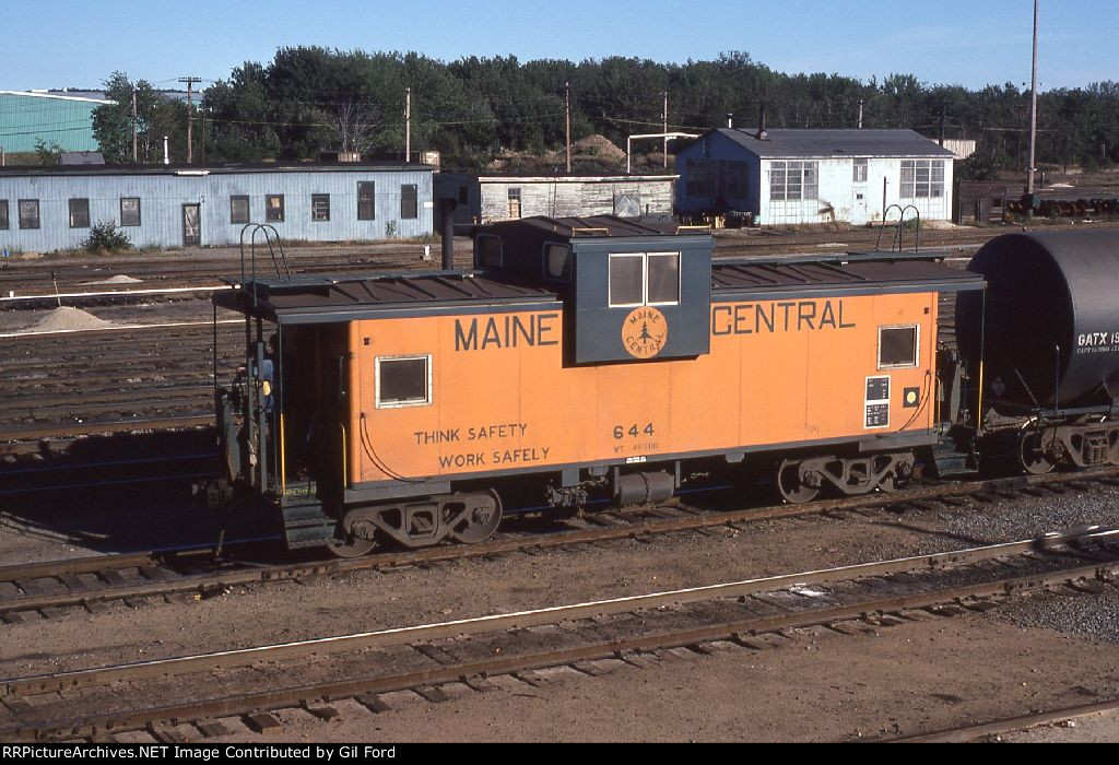 MEC C-644 Caboose