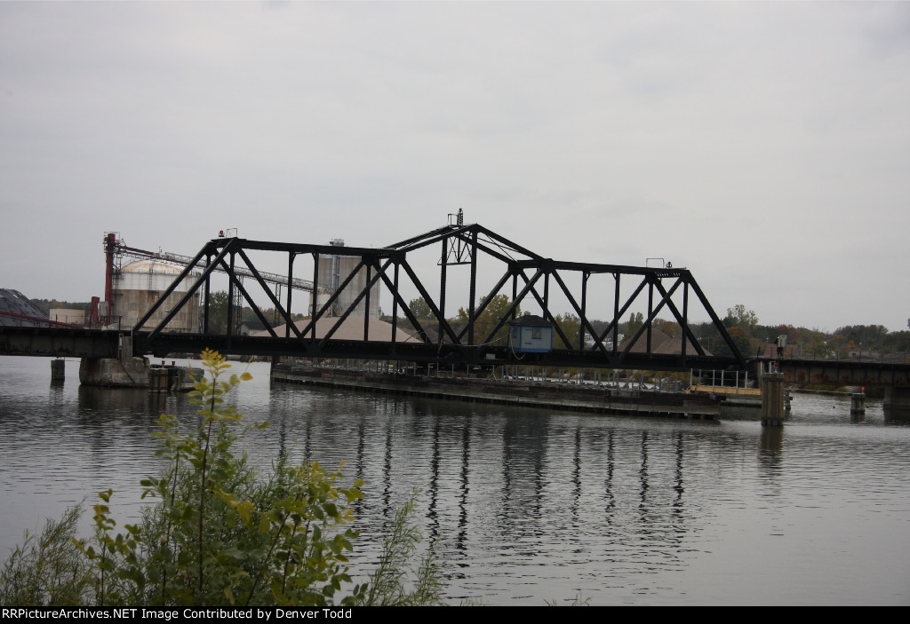 Grand Haven Swing Bridge Closed
