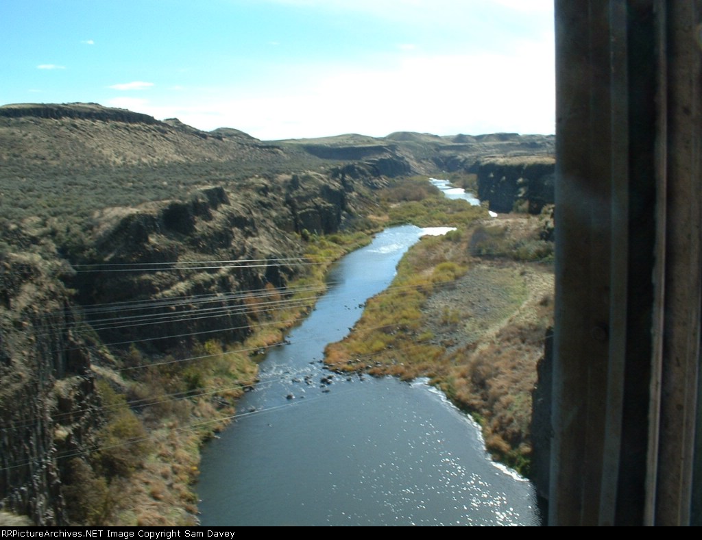 crossing over the palouse river