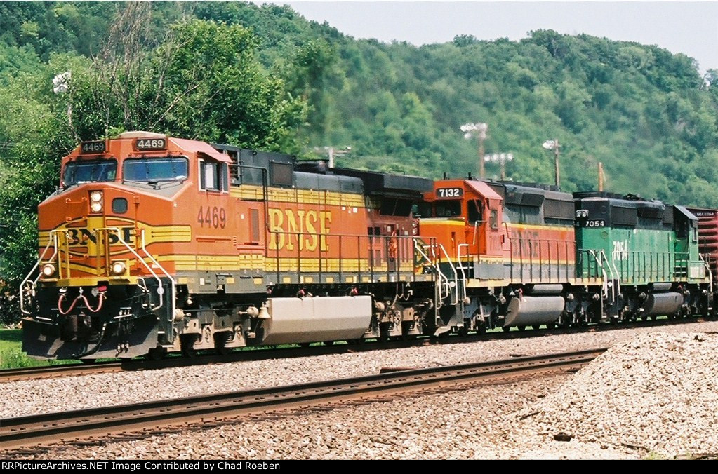 BNSF 4469