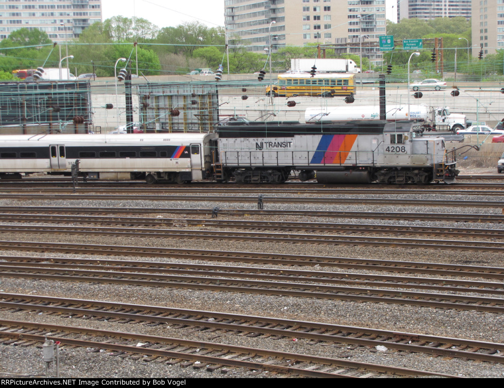 NJT 4208