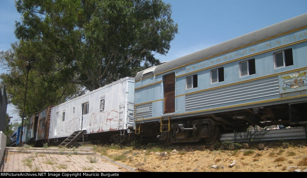 NDEM Rolling stock at Hercules station