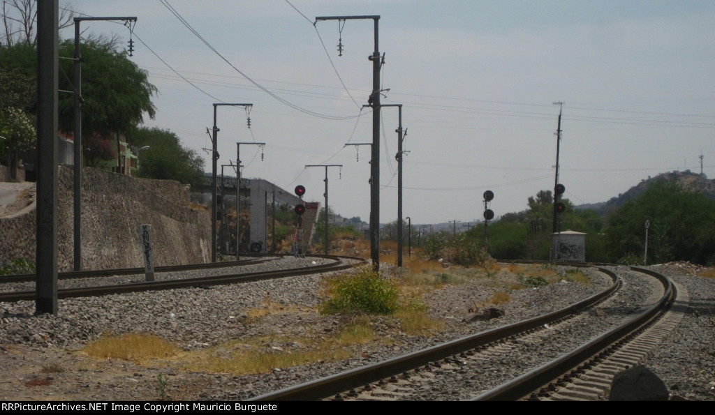 Ferromex and KCSM tracks at Hercules Station